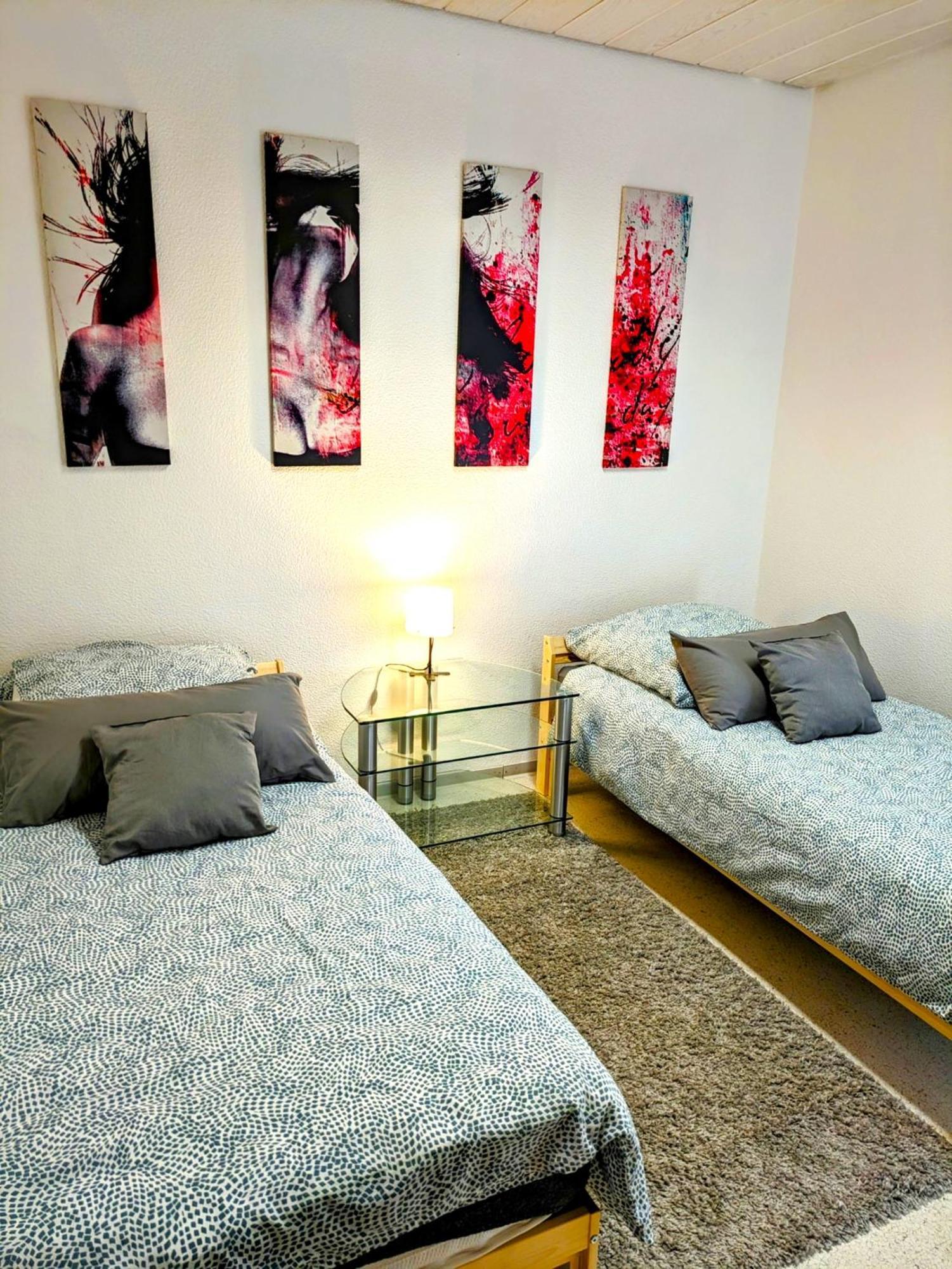 4 Zimmer Geraeumige Und Ruhig Gelegene Ferien- Und Monteurwohnung Nur Fuer Sie Allein Aujvari Vermietungen Spiegelberg Dış mekan fotoğraf