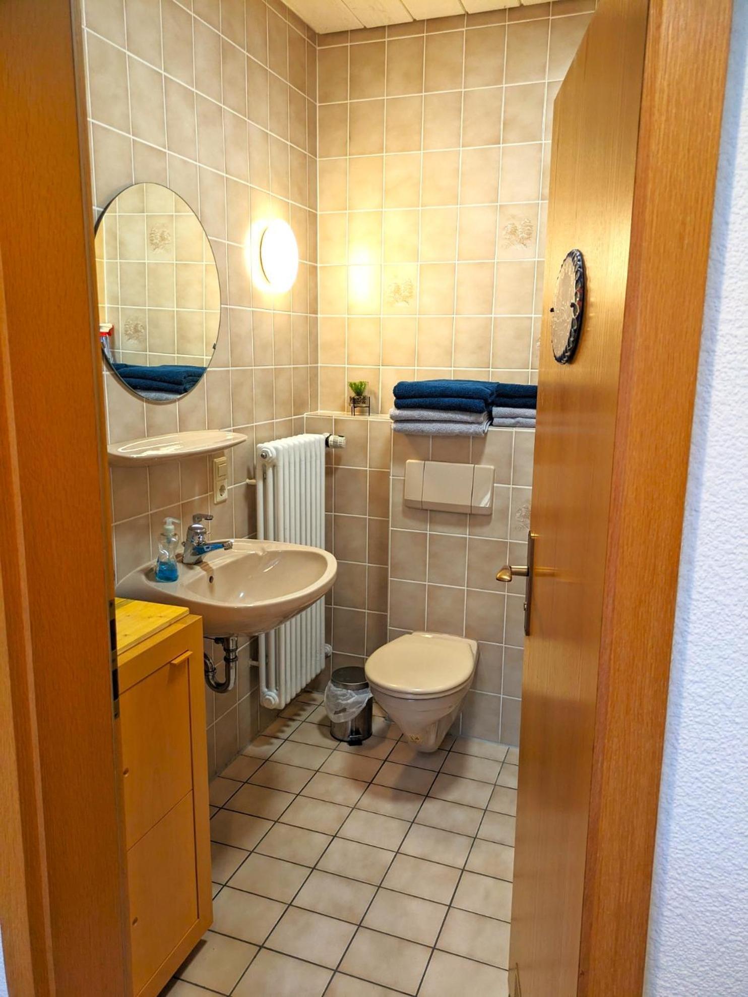 4 Zimmer Geraeumige Und Ruhig Gelegene Ferien- Und Monteurwohnung Nur Fuer Sie Allein Aujvari Vermietungen Spiegelberg Dış mekan fotoğraf